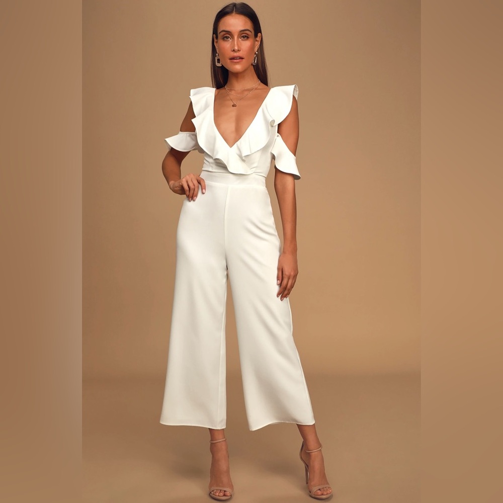 LuLu’s Doozy White Ruffled Wide Leg Off The Shoulder Jumpsuit size small - Picture 1 of 12